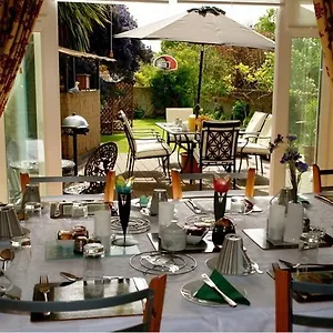 Bed & Breakfast Annandale House Dublin