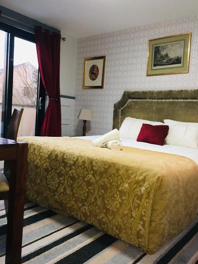Killarney Inn Bed & Breakfast